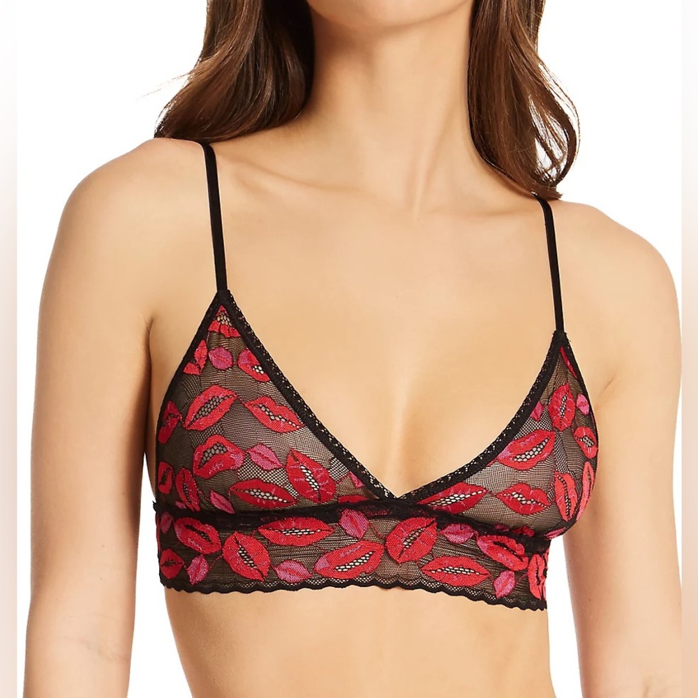 HANKY PANKY Kissing Triangle Bralette - Black Red Lips - NWT - Medium